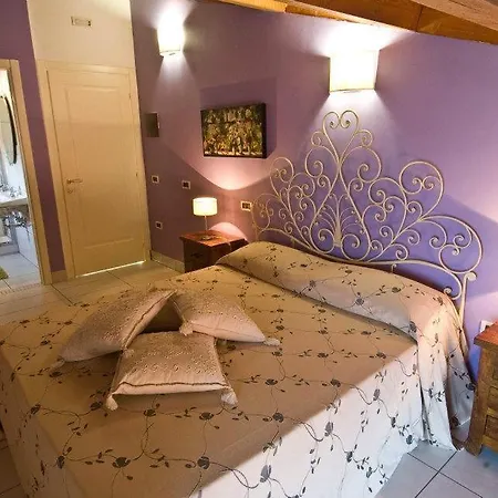 La Casa Del Palombaro Bed and Breakfast