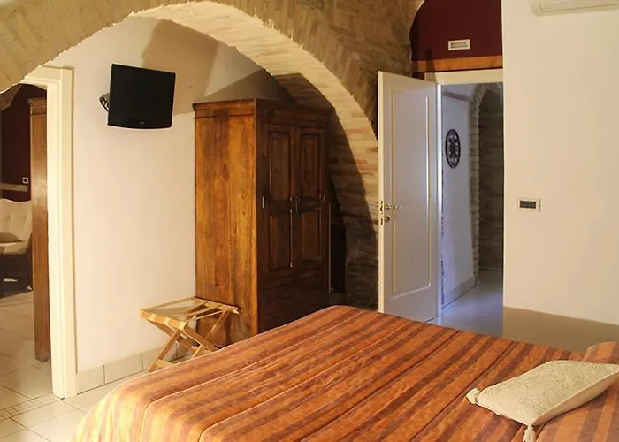 לינה וארוחת בוקר La Casa Del Palombaro 4*