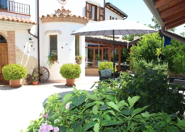 לינה וארוחת בוקר La Casa Del Palombaro 4*