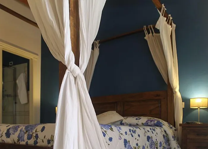 לינה וארוחת בוקר La Casa Del Palombaro 4*